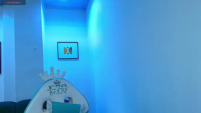 Snapshot of Arianna_sweeet chatting on 10.16.25 Arianna sweeet online show from 10.16.25