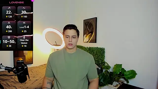 Snapshot of Thom_Ohtani chatting on 02.25.26 Thom Ohtani online show from 02.25.26