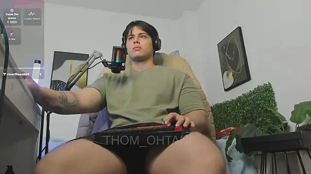 Snapshot of Thom_Ohtani chatting on 04.19.26 Thom Ohtani online show from 04.19.26