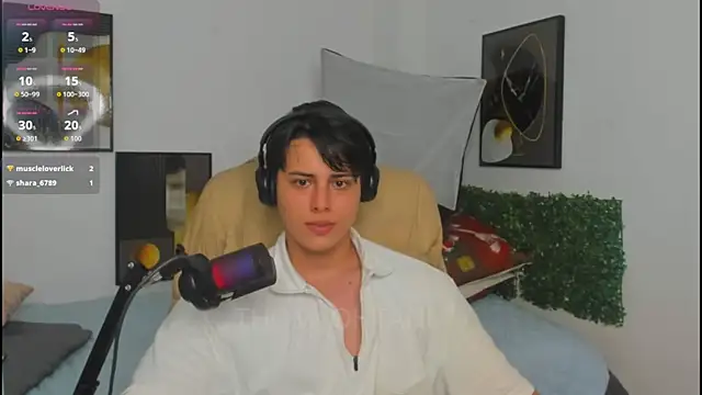 Snapshot of Thom_Ohtani chatting on 05.15.26 Thom Ohtani online show from 05.15.26
