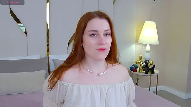 EllieGarson online show from 10.18.25