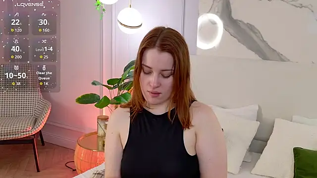 Snapshot of EllieGarson chatting on 06.04.26 EllieGarson online show from 06.04.26