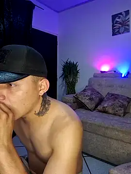 Snapshot of amsgold69 chatting on 03.10.25 amsgold69 online show from 03.10.25