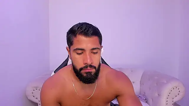 Santiago huntt online show from 12.20.25