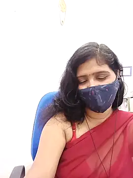 Snapshot of Lucky-Deepthi chatting on 03.08.25 Lucky-Deepthi online show from 03.08.25