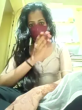 Snapshot of Pooja_cut chatting on 03.16.25 Pooja cut online show from 03.16.25