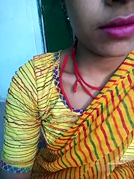 Amaya Bajwa online show from 02.15.25