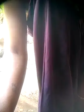 Amaya Bajwa online show from 11.23.25