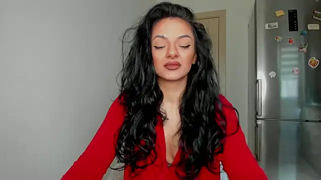 NNNoire online show from 02.13.25