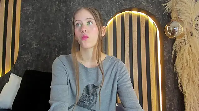 sara  jones gh online show from 02.02.25