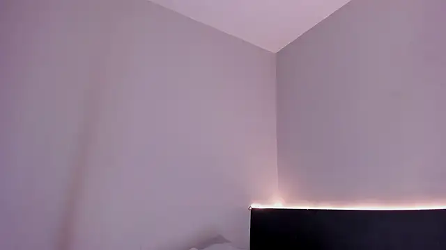 sara  jones gh online show from 10.20.25