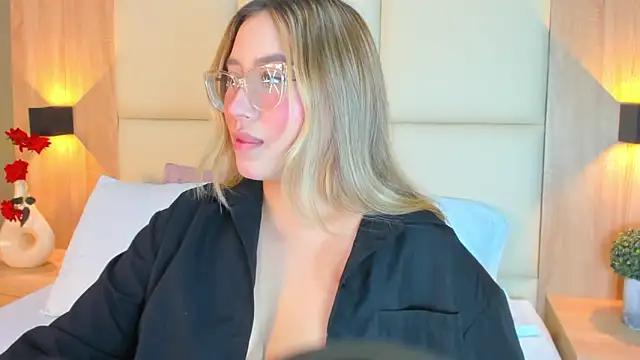 Snapshot of antonella_cutie_ chatting on 04.29.26 antonella cutie online show from 04.29.26
