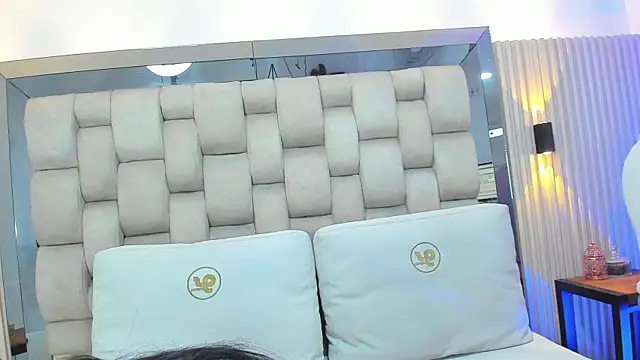 Snapshot of ashlyn_parker chatting on 02.10.25 ashlyn parker online show from 02.10.25