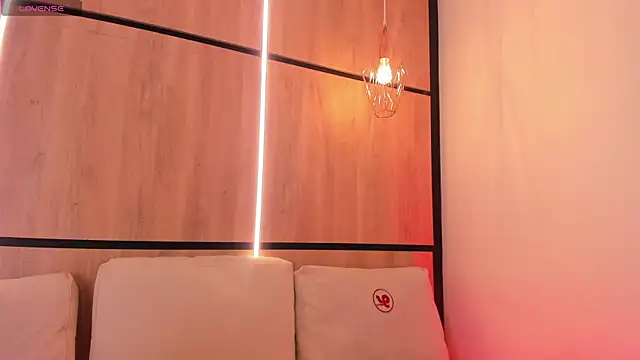 Snapshot of ashlyn_parker chatting on 10.08.25 ashlyn parker online show from 10.08.25