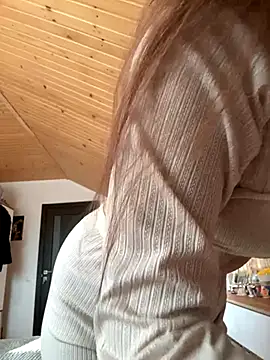 mewKate online show from 10.25.25