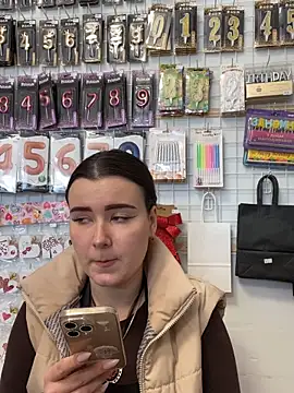 mewKate online show from 04.14.26