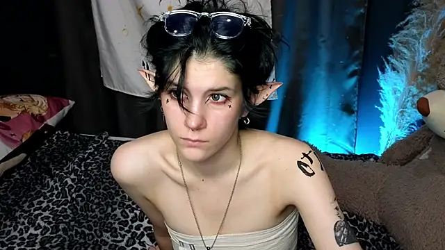 Snapshot of Hyeon_Jin chatting on 01.15.25 Hyeon Jin online show from 01.15.25