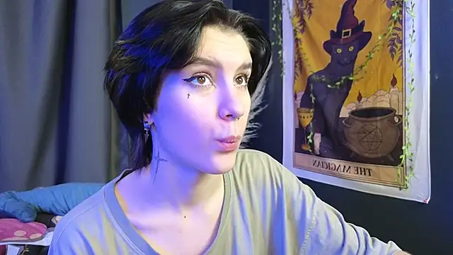 Snapshot of Hyeon_Jin chatting on 02.07.25 Hyeon Jin online show from 02.07.25