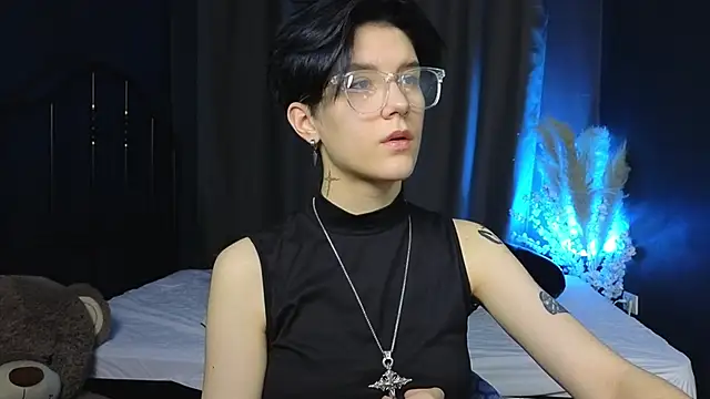 Snapshot of Hyeon_Jin chatting on 03.12.25 Hyeon Jin online show from 03.12.25