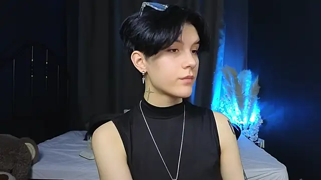 Snapshot of Hyeon_Jin chatting on 03.12.25 Hyeon Jin online show from 03.12.25