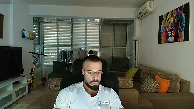 Snapshot of todddantes25 chatting on 11.21.25 todddantes25 online show from 11.21.25