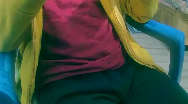 Snapshot of chandni89 chatting on 01.24.25 chandni89 online show from 01.24.25