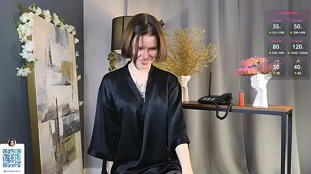 OdiliaHartnell online show from 02.06.25