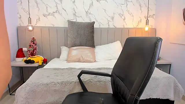 Blue Angell online show from 01.07.25