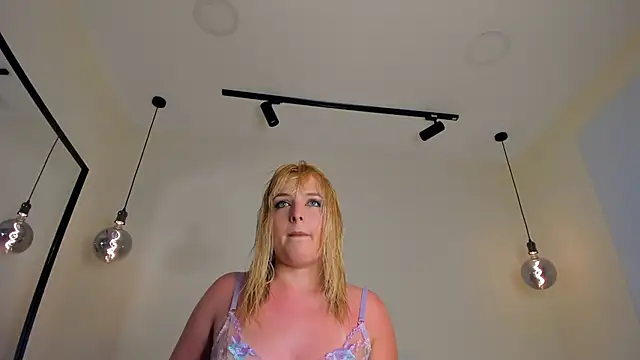 Blue Angell online show from 09.20.25