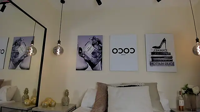 Blue Angell online show from 10.02.25