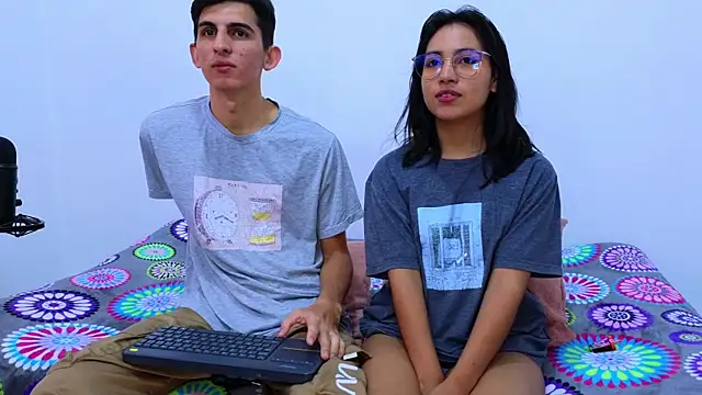 Ana and Leo online show from 01.23.25