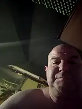 Snapshot of hesjustafriend chatting on 02.12.25 hesjustafriend online show from 02.12.25