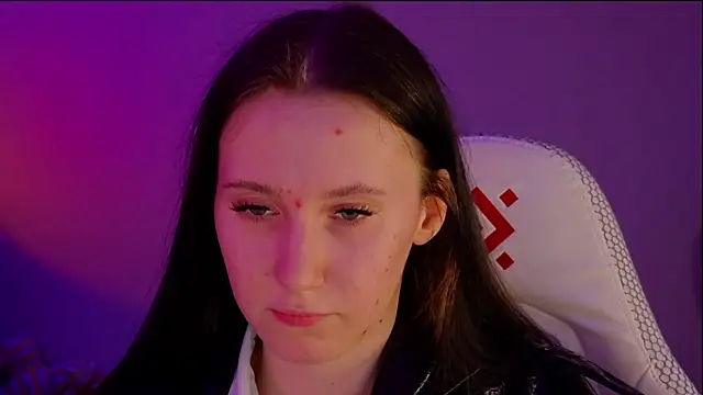 mon lola online show from 03.15.25