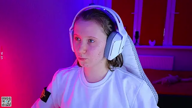 mon lola online show from 11.10.25