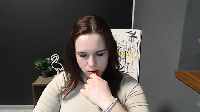 Snapshot of mini_girly chatting on 02.13.25 mini girly online show from 02.13.25