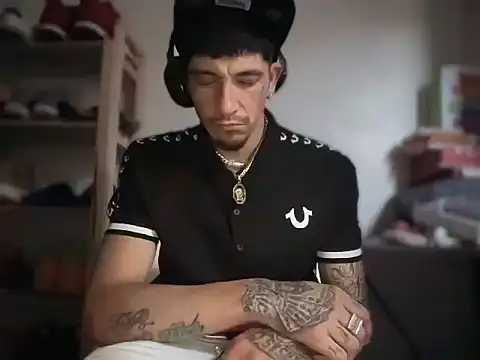 Snapshot of badboy366 chatting on 02.14.26 badboy366 online show from 02.14.26