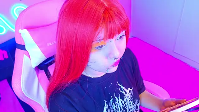 LaytonBox online show from 03.15.25