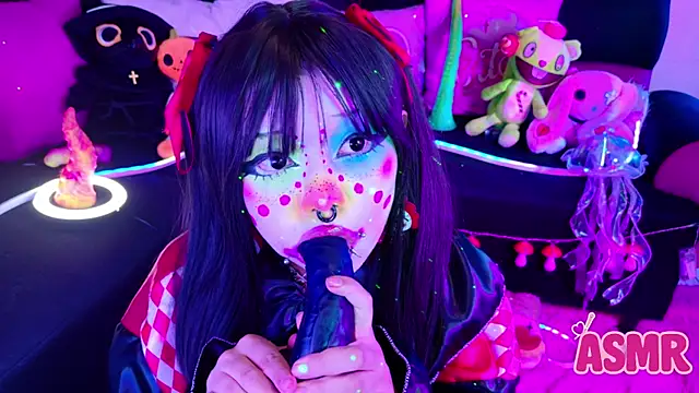 LaytonBox online show from 10.31.25