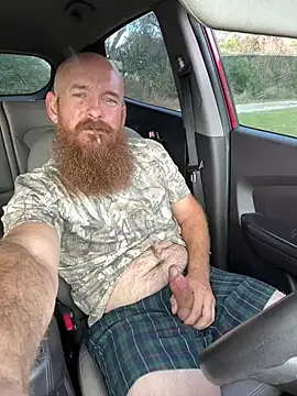 Snapshot of 32XRedBeard chatting on 02.15.25 32XRedBeard online show from 02.15.25