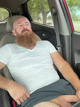 Snapshot of 32XRedBeard chatting on 02.16.25 32XRedBeard online show from 02.16.25