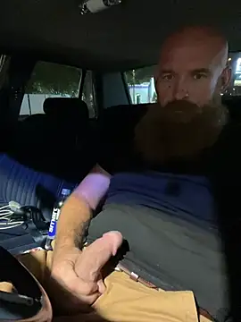 Snapshot of 32XRedBeard chatting on 03.11.25 32XRedBeard online show from 03.11.25