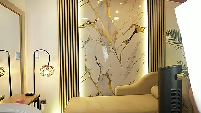 Emma Walkerr  online show from 02.19.26