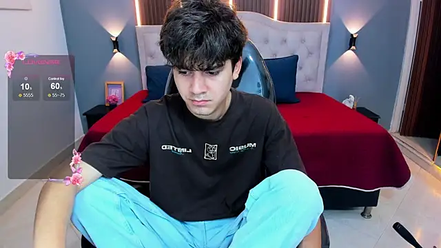 Tommy18   online show from 04.12.26