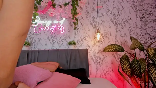 Bonny and carrot online show from 02.21.26