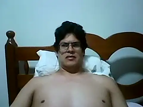 Snapshot of AgneloFly chatting on 01.13.25 AgneloFly online show from 01.13.25