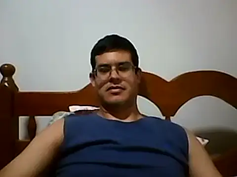 Snapshot of AgneloFly chatting on 02.09.25 AgneloFly online show from 02.09.25