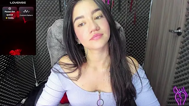 lilihot  online show from 10.29.25