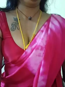 Snapshot of sriyazhini chatting on 01.25.25 sriyazhini online show from 01.25.25