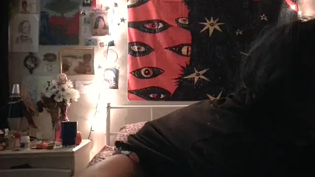 Snapshot of Rubyred2369 chatting on 02.21.25 Rubyred2369 online show from 02.21.25