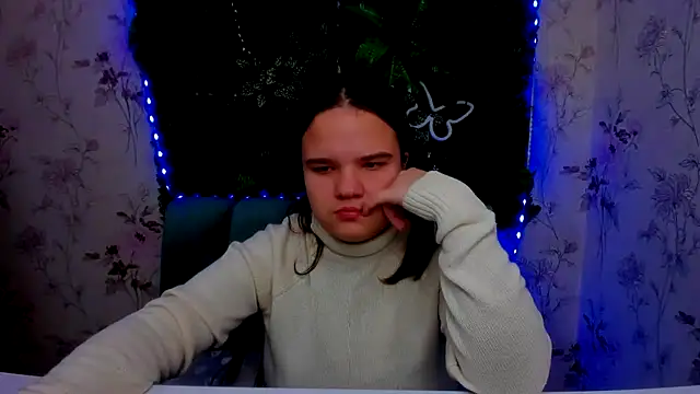 AdeleCruz online show from 01.11.25